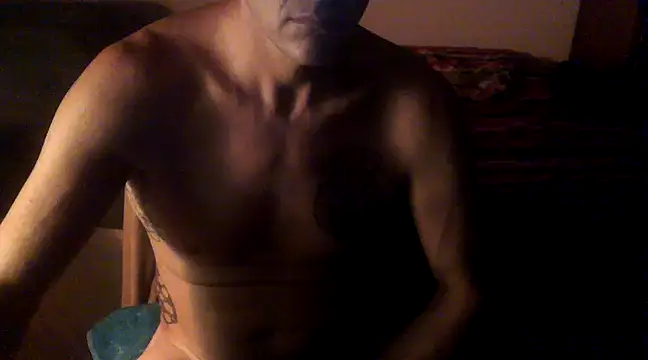 Snapshot of GoloZeusMax chatting on 17, 3, 2025 GoloZeusMax online show from 17, 3, 2025