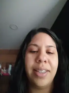 Snapshot of downsonMia chatting on 14, 5, 2026 downsonMia online show from 14, 5, 2026