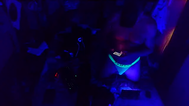 Snapshot of bluedragon0525 chatting on 15, 10, 2025 bluedragon0525 online show from 15, 10, 2025