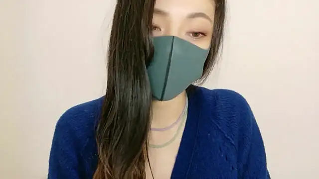 Snapshot of Mary-JP chatting on 4, 11, 2025 Mary-JP online show from 4, 11, 2025