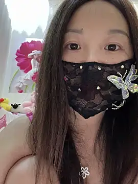 SSSniang- online show from 11, 10, 2025