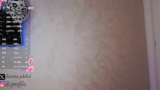 uhlala   online show from 10, 1, 2025