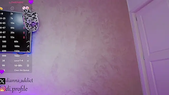 uhlala   online show from 5, 2, 2025