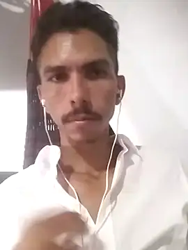 MagrinhoSaradoo online show from 23, 2, 2025