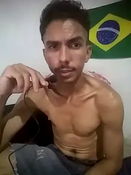 MagrinhoSaradoo online show from 8, 3, 2025