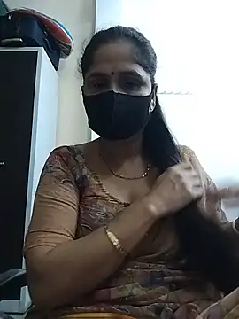 Snapshot of priyancyfun chatting on 10, 7, 2026 priyancyfun online show from 10, 7, 2026