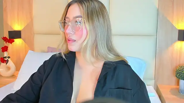 Snapshot of antonella_cutie_ chatting on 29, 4, 2026 antonella cutie online show from 29, 4, 2026