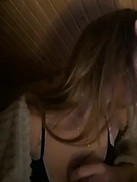 Snapshot of mewKate chatting on 22, 11, 2025 mewKate online show from 22, 11, 2025