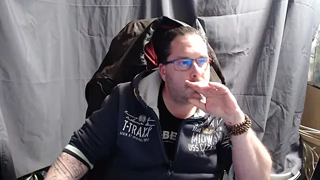 Snapshot of Streamlove77 chatting on 12, 2, 2025 Streamlove77 online show from 12, 2, 2025