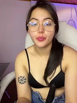 Snapshot of Camila_pinkk chatting on 12, 5, 2026 Camila pinkk online show from 12, 5, 2026