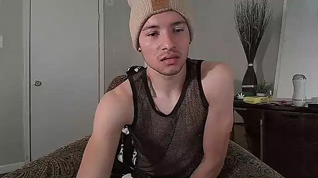 Snapshot of azzel19 chatting on 31, 1, 2025 azzel19 online show from 31, 1, 2025