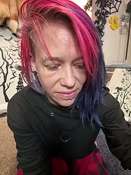 trashbrat online show from 15, 6, 2026