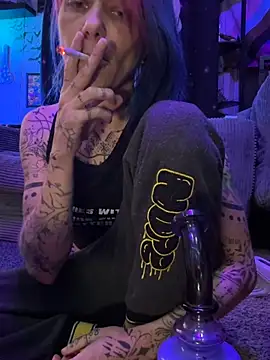 trashbrat online show from 4, 7, 2026