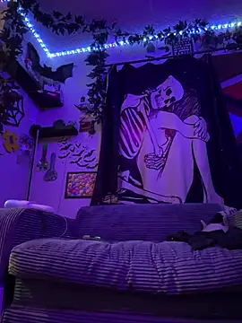 trashbrat online show from 8, 7, 2026