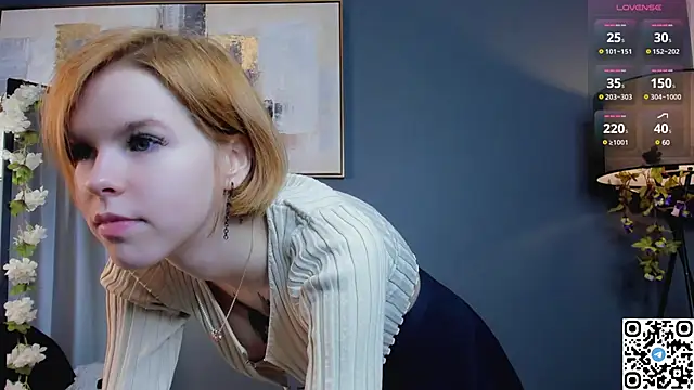 OdiliaHartnell online show from 8, 1, 2025