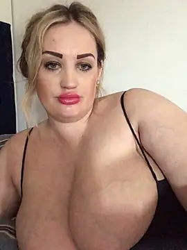 VikiiStoun online show from 14, 3, 2025