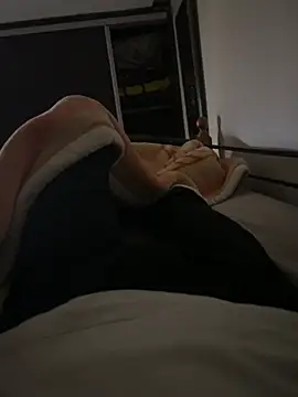 Snapshot of medami chatting on 10, 1, 2025 medami online show from 10, 1, 2025