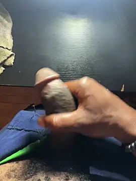 Snapshot of triplebeast chatting on 26, 10, 2025 triplebeast online show from 26, 10, 2025