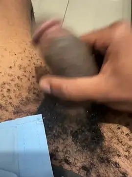 Snapshot of triplebeast chatting on 16, 11, 2025 triplebeast online show from 16, 11, 2025