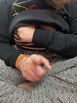 Red-Magic-25 online show from 21, 12, 2025