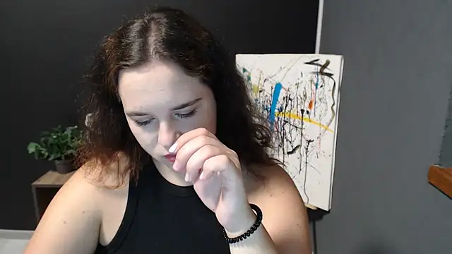 mini girly online show from 25, 9, 2025