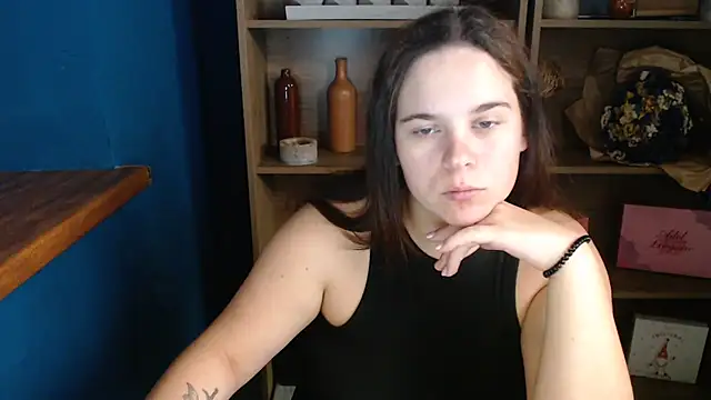 mini girly online show from 30, 9, 2025