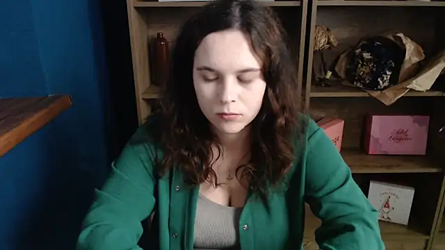 mini girly online show from 13, 10, 2025