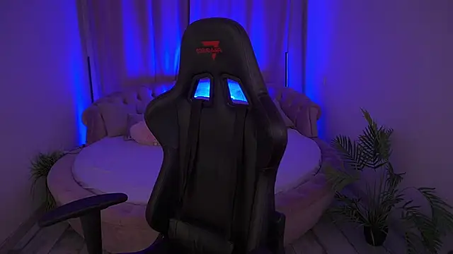 Marmeladkaaa online show from 24, 11, 2025