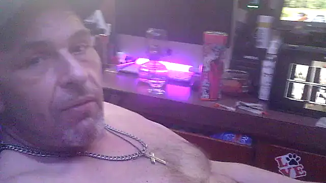 Snapshot of MacGayver1977 chatting on 16, 6, 2026 MacGayver1977 online show from 16, 6, 2026