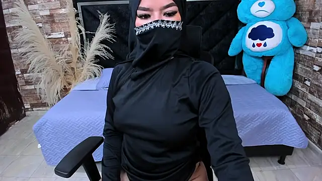 Snapshot of Aixa_Kanaan chatting on 13, 1, 2025 Aixa Kanaan online show from 13, 1, 2025