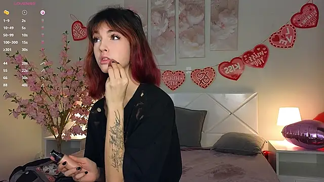 Snapshot of Ink__pleasure chatting on 16, 2, 2025 Ink pleasure online show from 16, 2, 2025