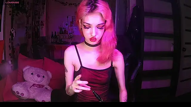 Snapshot of Ink__pleasure chatting on 7, 10, 2025 Ink pleasure online show from 7, 10, 2025