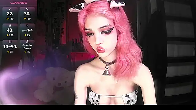 Snapshot of Ink__pleasure chatting on 11, 10, 2025 Ink pleasure online show from 11, 10, 2025