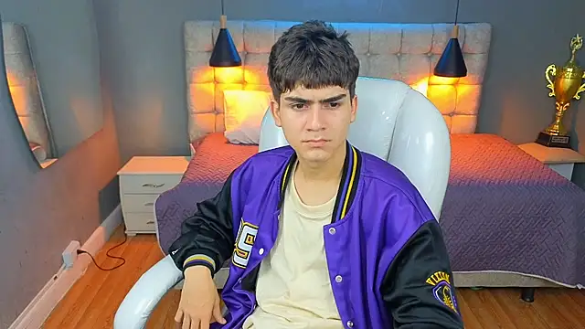 Tommy18   online show from 14, 3, 2025