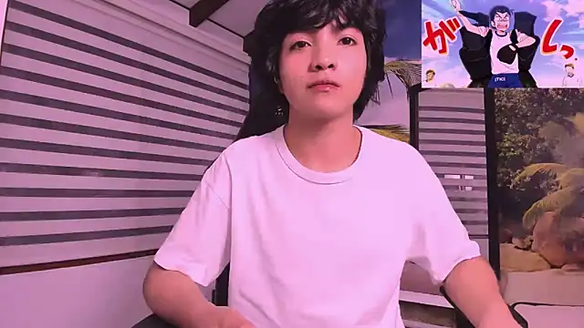 Snapshot of AllanYong18 chatting on 25, 2, 2025 AllanYong18 online show from 25, 2, 2025