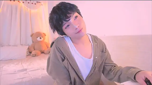 Snapshot of AllanYong18 chatting on 7, 11, 2025 AllanYong18 online show from 7, 11, 2025