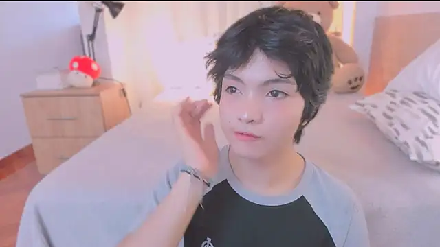 AllanYong18 online show from 28, 2, 2026