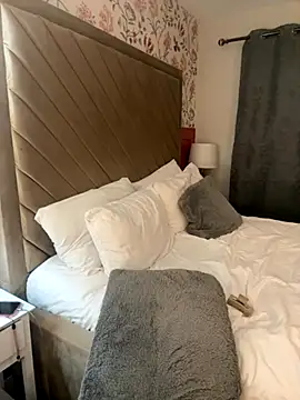 Snapshot of lucyRose_xoxox chatting on 1, 10, 2025 lucyRose xoxox online show from 1, 10, 2025