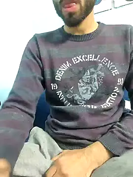Snapshot of TOPMOON001 chatting on 13, 2, 2025 TOPMOON001 online show from 13, 2, 2025