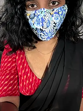 Snapshot of ArathyNambyarMallu chatting on 11, 11, 2025 ArathyNambyarMallu online show from 11, 11, 2025