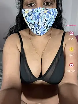 Snapshot of ArathyNambyarMallu chatting on 28, 4, 2026 ArathyNambyarMallu online show from 28, 4, 2026