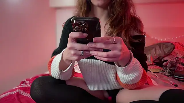 Snapshot of charlyroseblossom chatting on 28, 2, 2026 charlyroseblossom online show from 28, 2, 2026