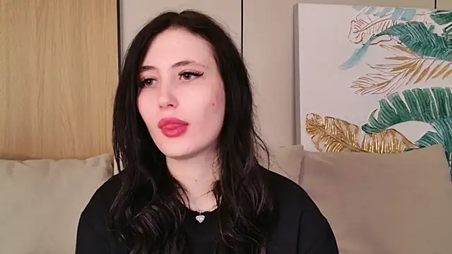 Snapshot of EmmaLawrens chatting on 1, 3, 2026 EmmaLawrens online show from 1, 3, 2026