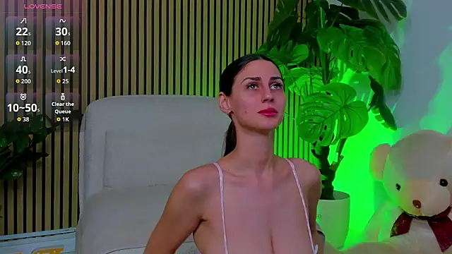 BelovedKhloee online show from 20, 3, 2026