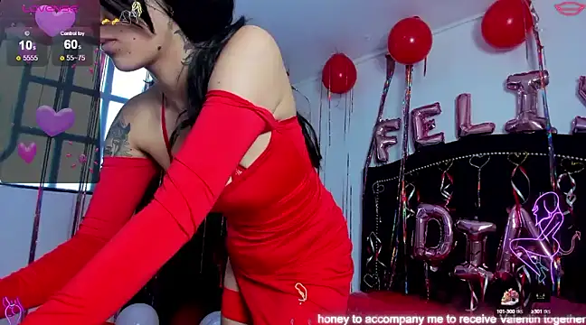 Snapshot of Cleo_Hott chatting on 13, 2, 2025 Cleo Hott online show from 13, 2, 2025