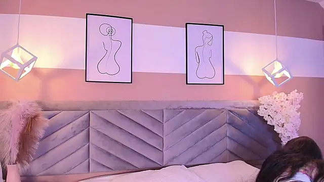 Snapshot of _Cristal_Collins chatting on 12, 2, 2025 Cristal Collins online show from 12, 2, 2025