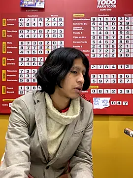 Snapshot of boysLittle chatting on 23, 9, 2025 boysLittle online show from 23, 9, 2025