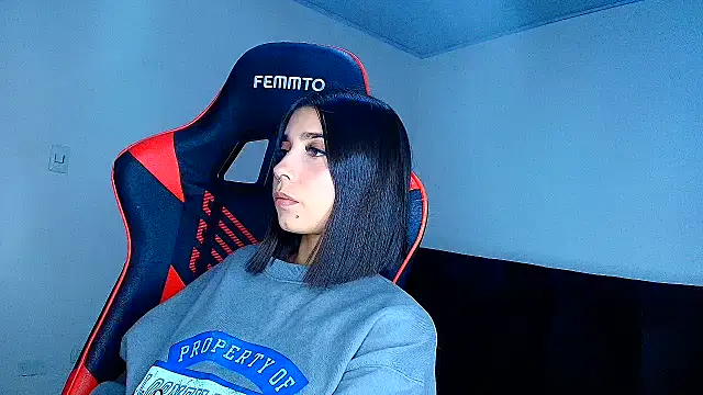 Rousse violett online show from 17, 4, 2026