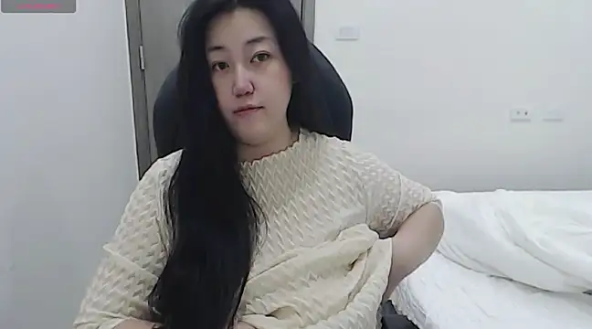 minnie9009 online show from 28, 2, 2025