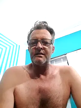 itsmeyes69 online show from 8, 1, 2025